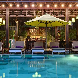 Golden Pearl Hotel